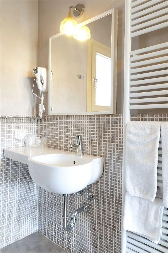 Couette-café 6 Porte Guesthouse Mantoue