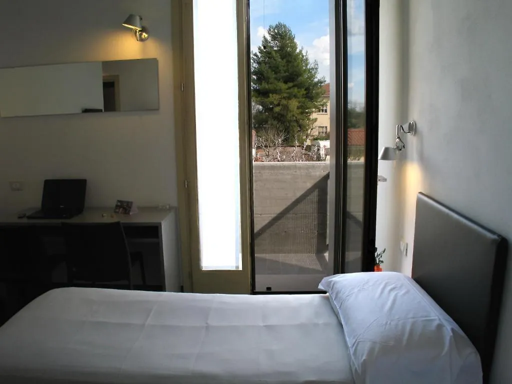 *** Nocleg ze śniadaniem 6 Porte Guesthouse Mantua Włochy